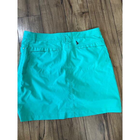 Nivo size 10 green golf skort - Picture 3 of 5